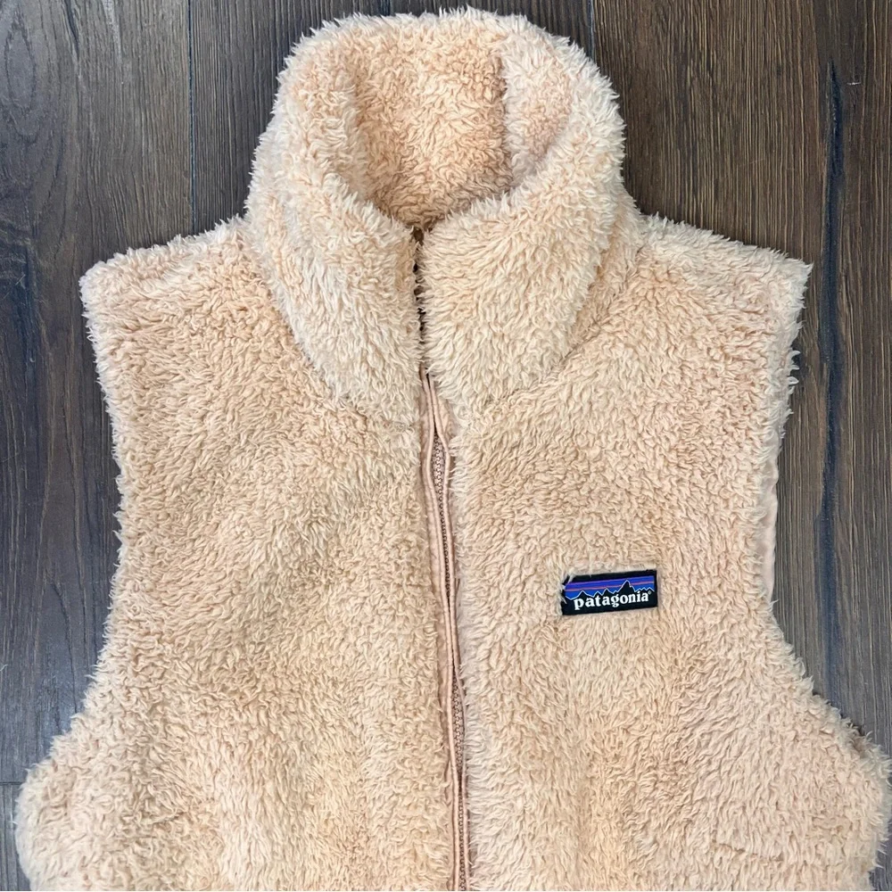 Patagonia Women’s Los Gatos Beige Sherpa Vest SZ SM‎ - Picture 3 of 5